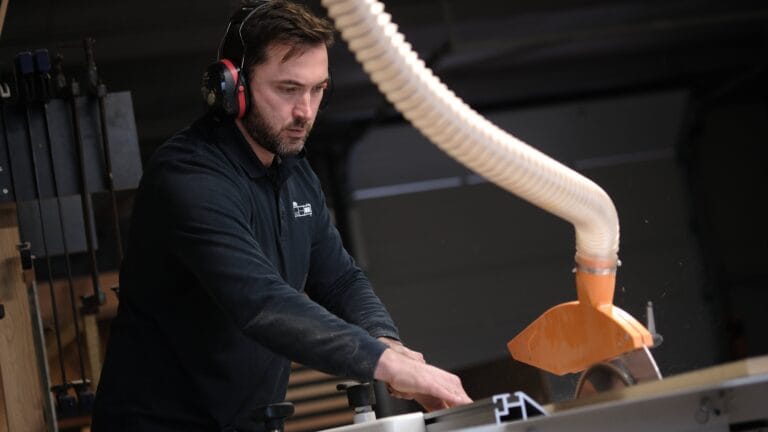 Lire la suite à propos de l’article De l’idée à la réalisation : les étapes clés d’un projet de cuisine d’extérieur avec Les Tontons Grilleurs