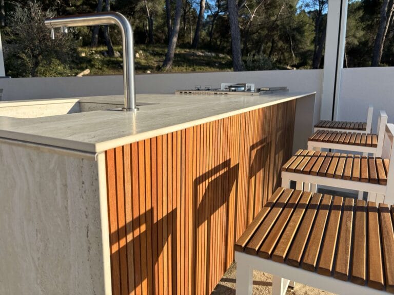 Lire la suite à propos de l’article Cuisine d’extérieur : ce qu’il faut savoir avant de construire