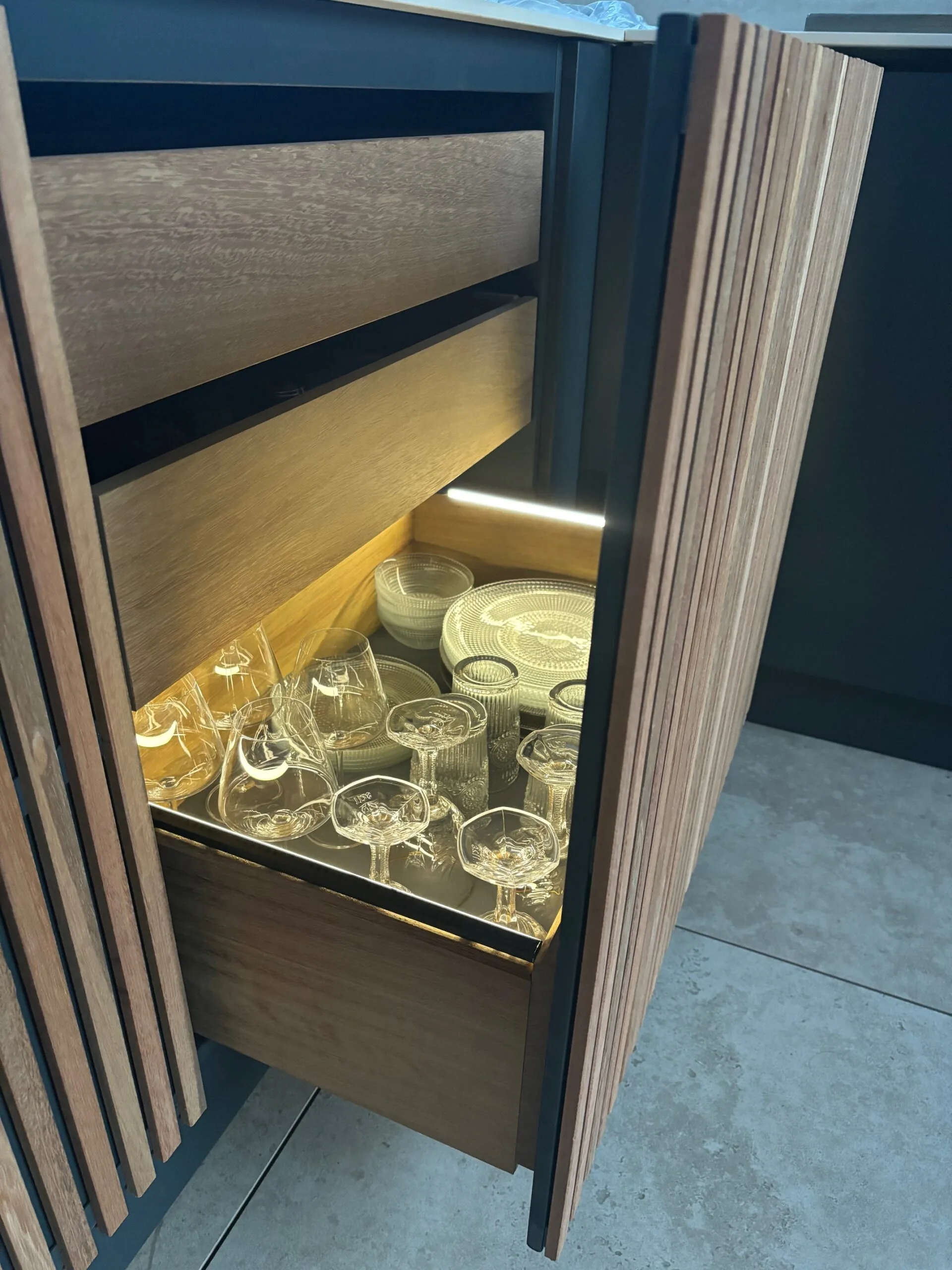 Finitions haut de gamme pour cuisine d'extérieur sur mesure