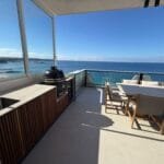 Harmonie exterieure entre cuisine d'exterieur et mobilier haut de gamme