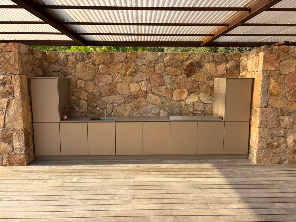 Cuisine extérieure sur mesure finition exclusive